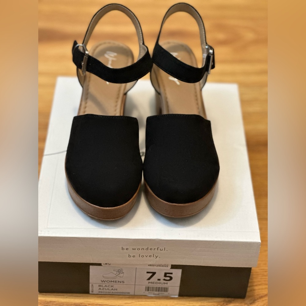 Black 3" platform heels - Picture 3 of 4